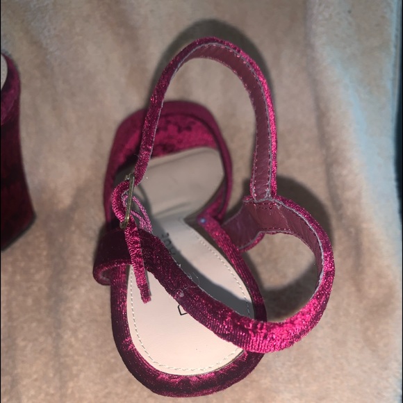 Velvet wedges by Rampage - Picture 6 of 6